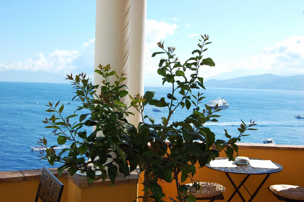 La Terrazza Sul Mare Acomodação com café da manhã Capri Exterior foto